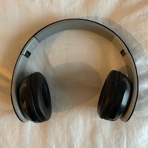 Adobe Wireless Headphone